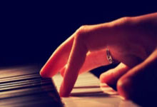 一届简约、绿色的亚冬会体现在哪里？2025-01-19.